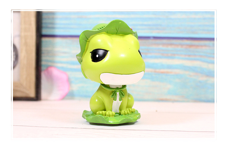 可爱小青蛙摇头摆件车内卡通创意男女生汽车车载装饰用品公仔批发