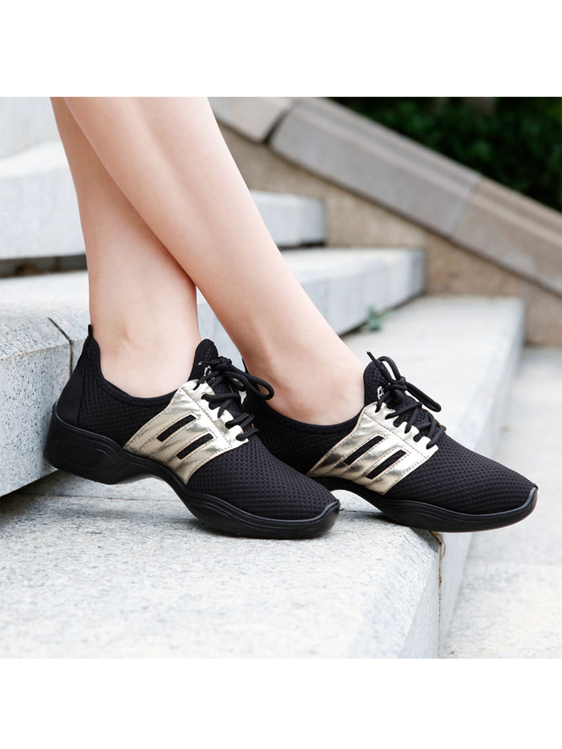 红舞鞋 网面广场舞鞋 女舞蹈鞋成人现代舞 跳舞练功鞋批发 10291