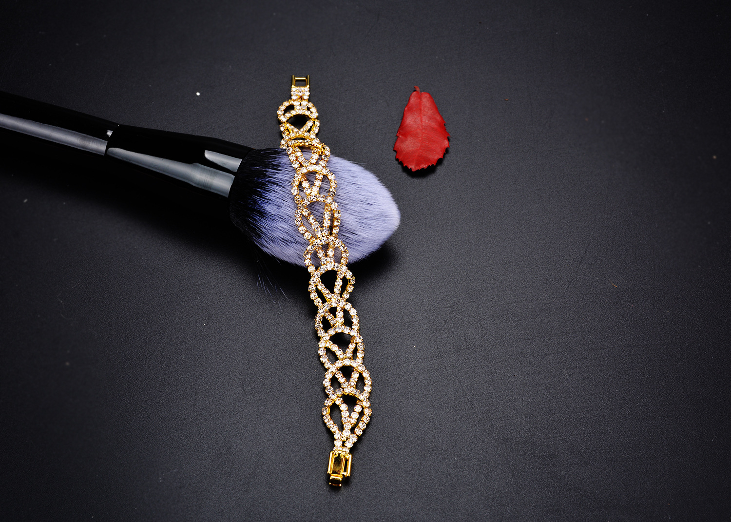 爆款尼泊尔饰品 原创水钻爪链手链女士18k金个性手饰厂家直销批发