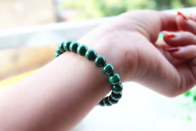 孔雀石单圈手链 8mm 纹理精致,颜色大气,非常百搭的一款