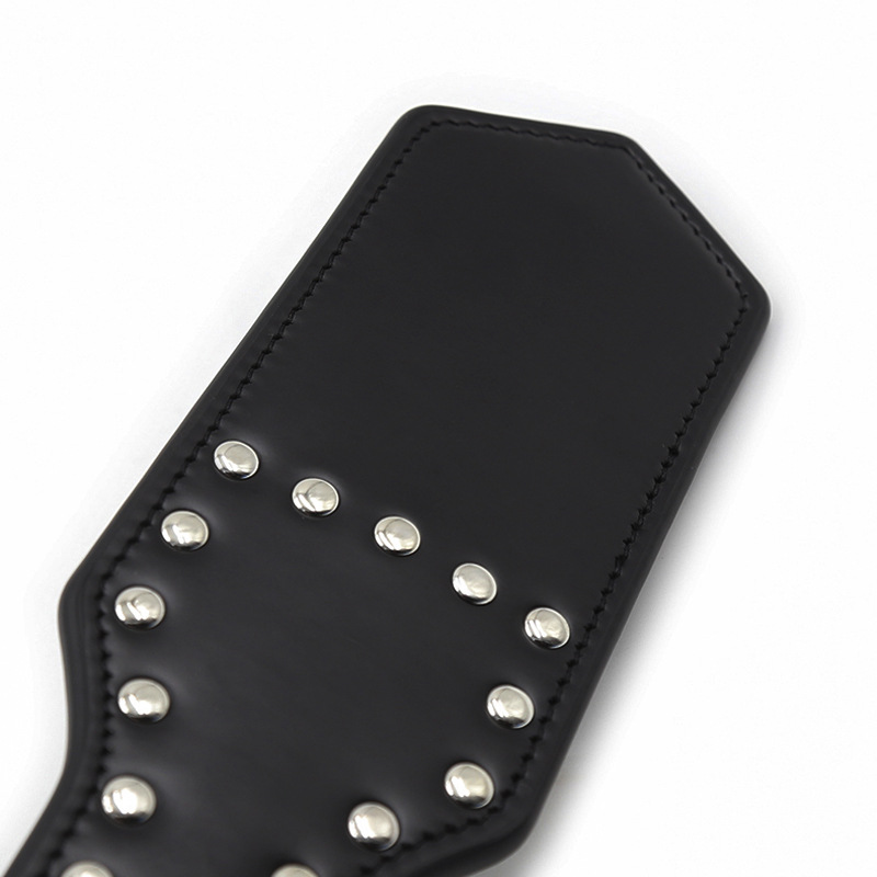 厂家直销批发另类玩具手拍铆钉带钉皮拍捆绑束缚另类玩具性保健品