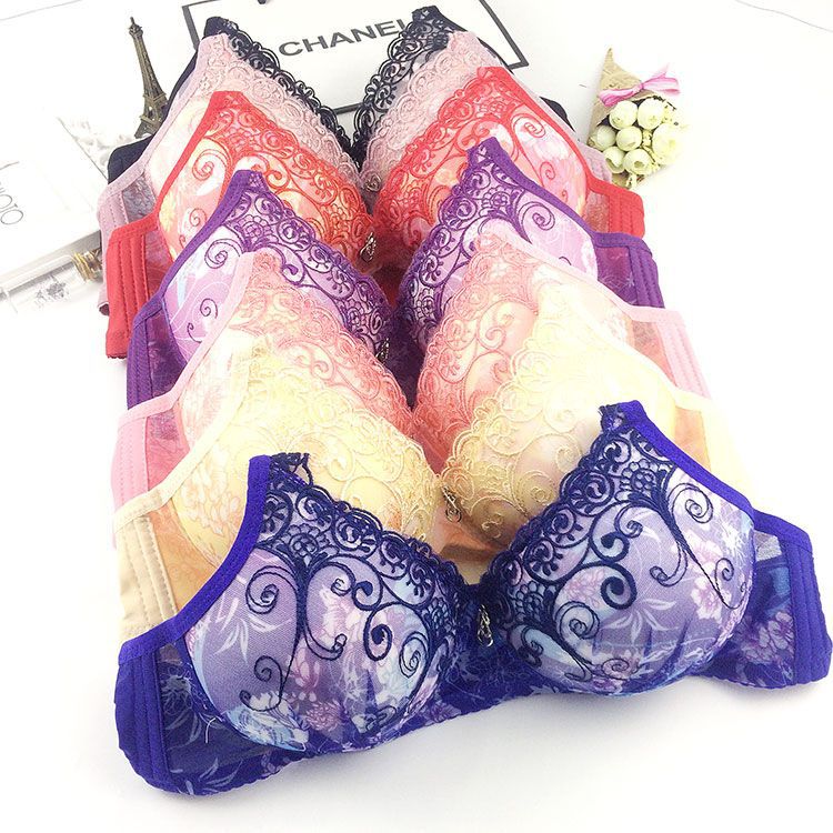 2018文胸新品中老年无钢圈绣花薄棉内衣胸罩中老年文胸厂家直批