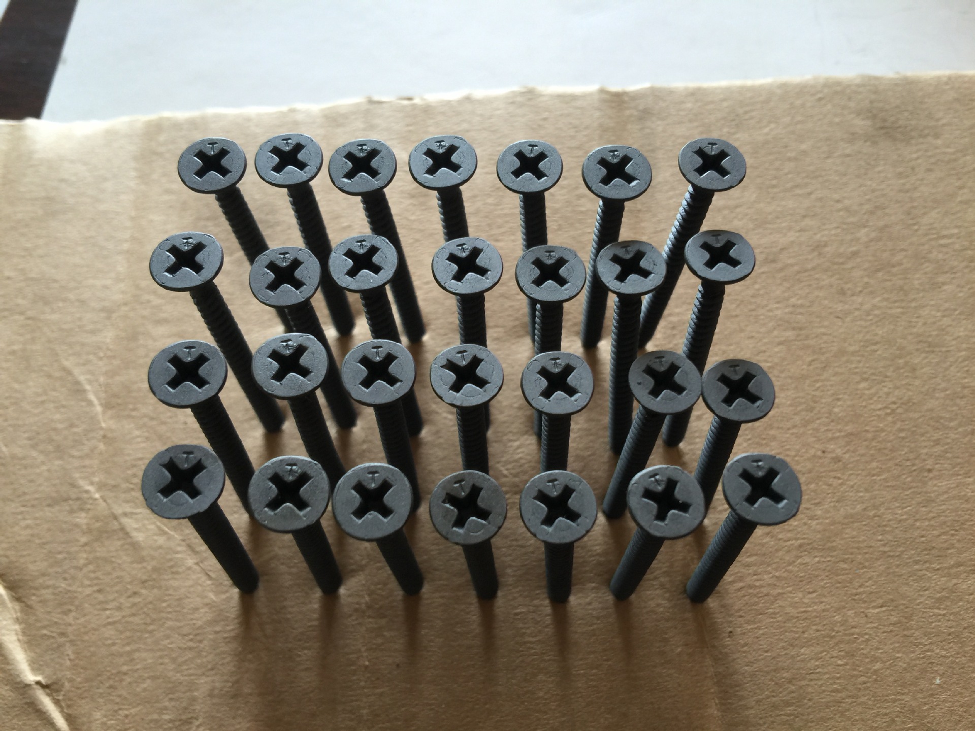 天津高强度黑色干壁钉 热处理钻尾磷化干壁钉 粗牙干壁钉批发厂家