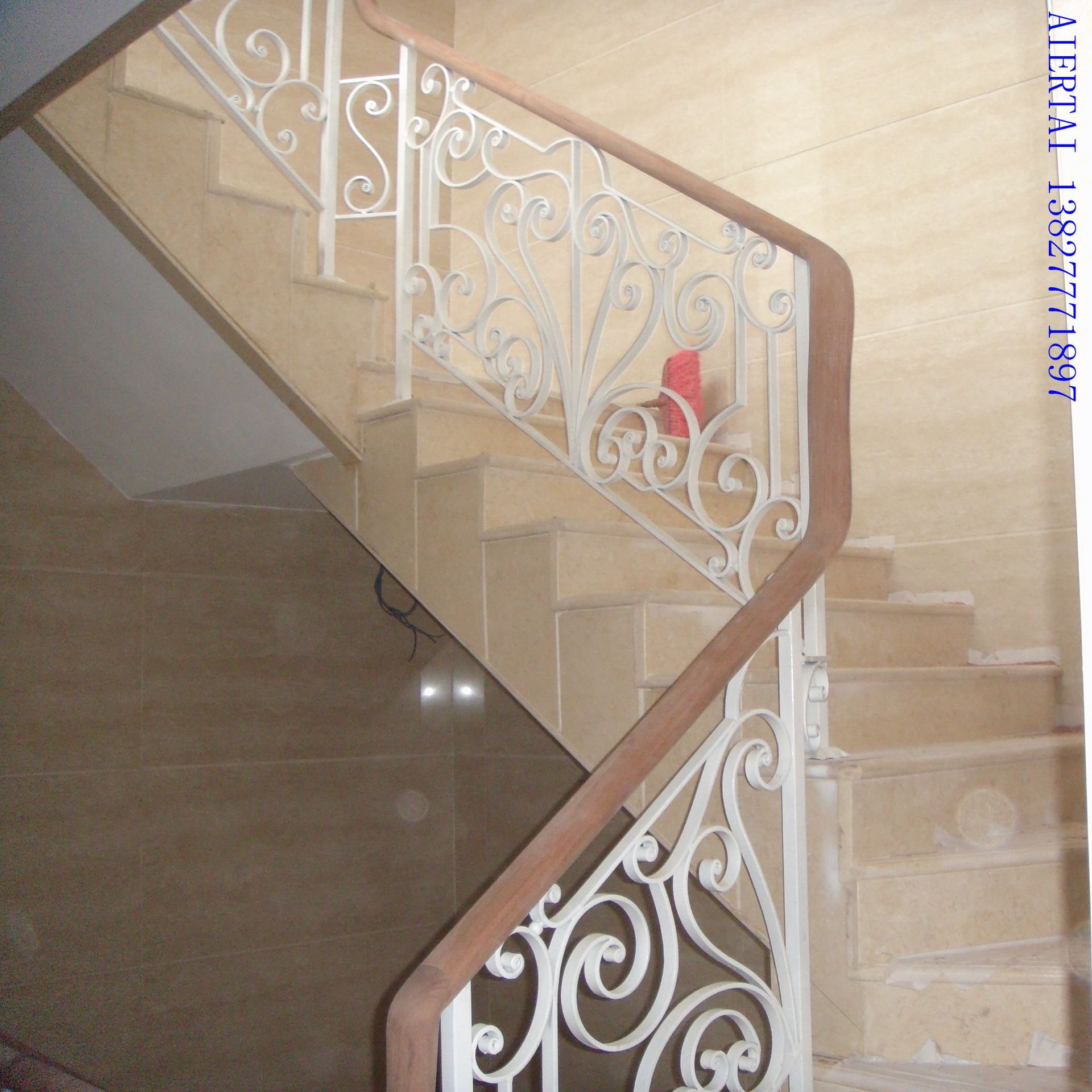 别墅复古锻打铁栏杆扶手欧式室内组合家用铁艺楼梯扶手 装饰扶手