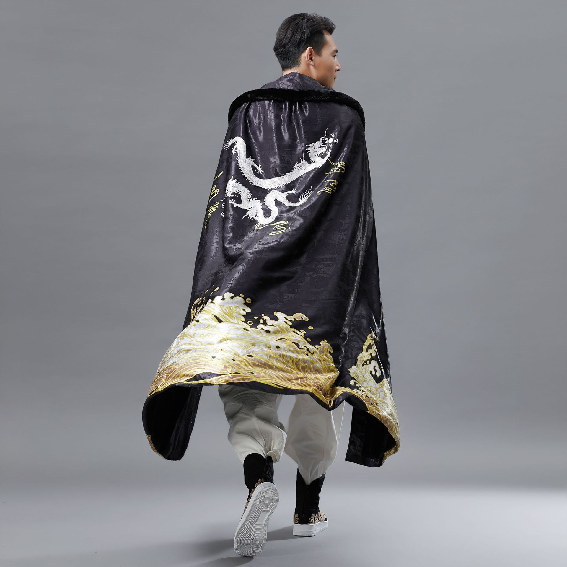 2018秋季新款 披领斗篷 复古中国风斗篷男式披肩印花金龙风衣