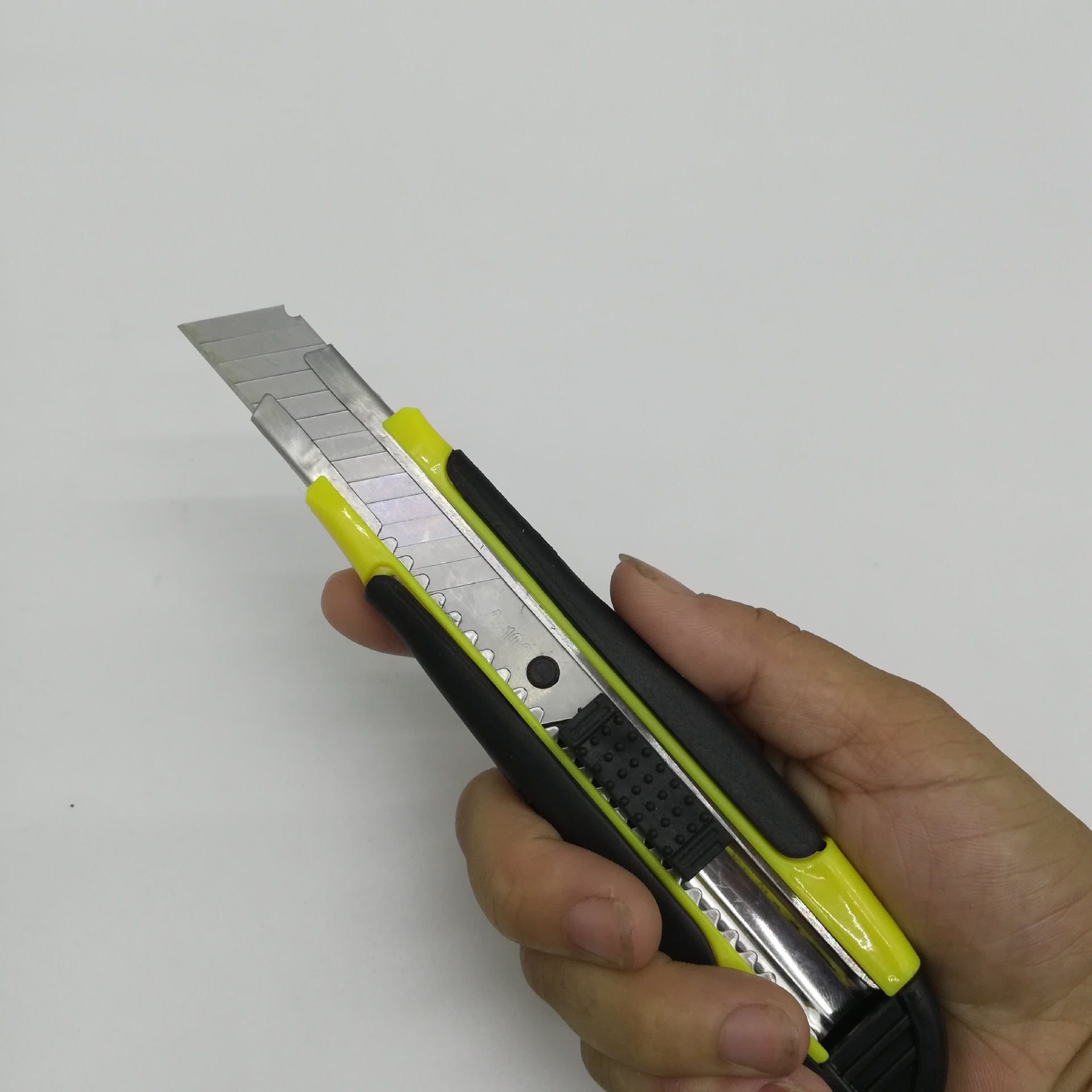 286大号不锈钢美工刀纸箱戒刀办公用具五金工具批发2元货源热销款