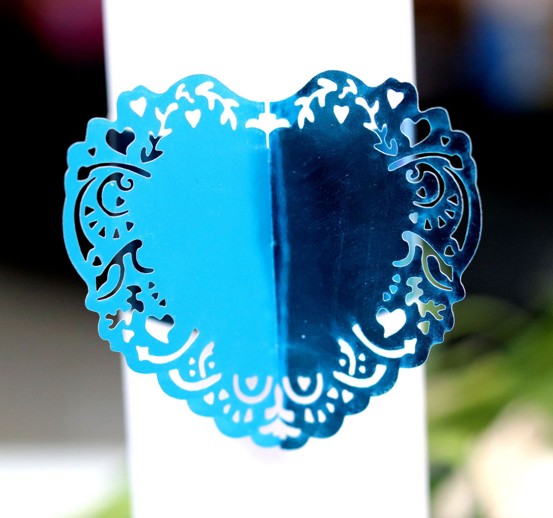 亚马逊现货立体漂亮小爱心毛巾扣 心形激光镂空纸环 酒店用餐巾扣