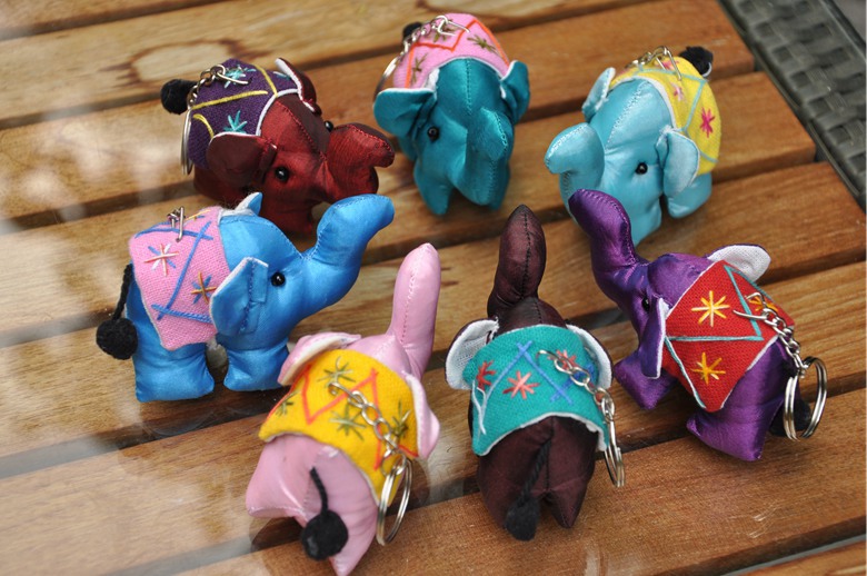 泰国旅游纪念品伴手礼手扎布艺小象钥匙扣链创意小象挂件饰品礼物