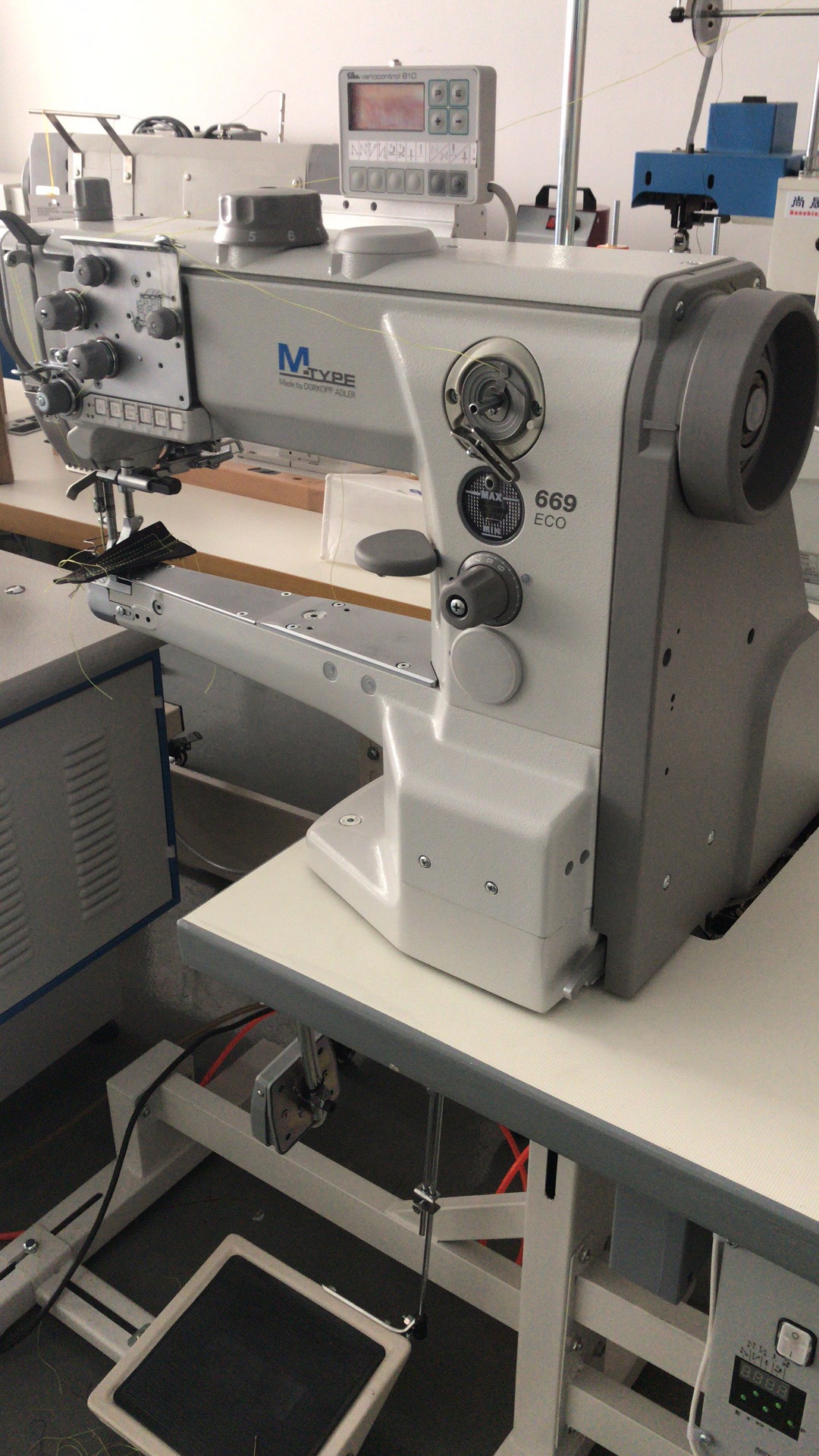 durkopp adler 杜克普 - 669小嘴高车:高档手袋针车 汽车座椅缝纫