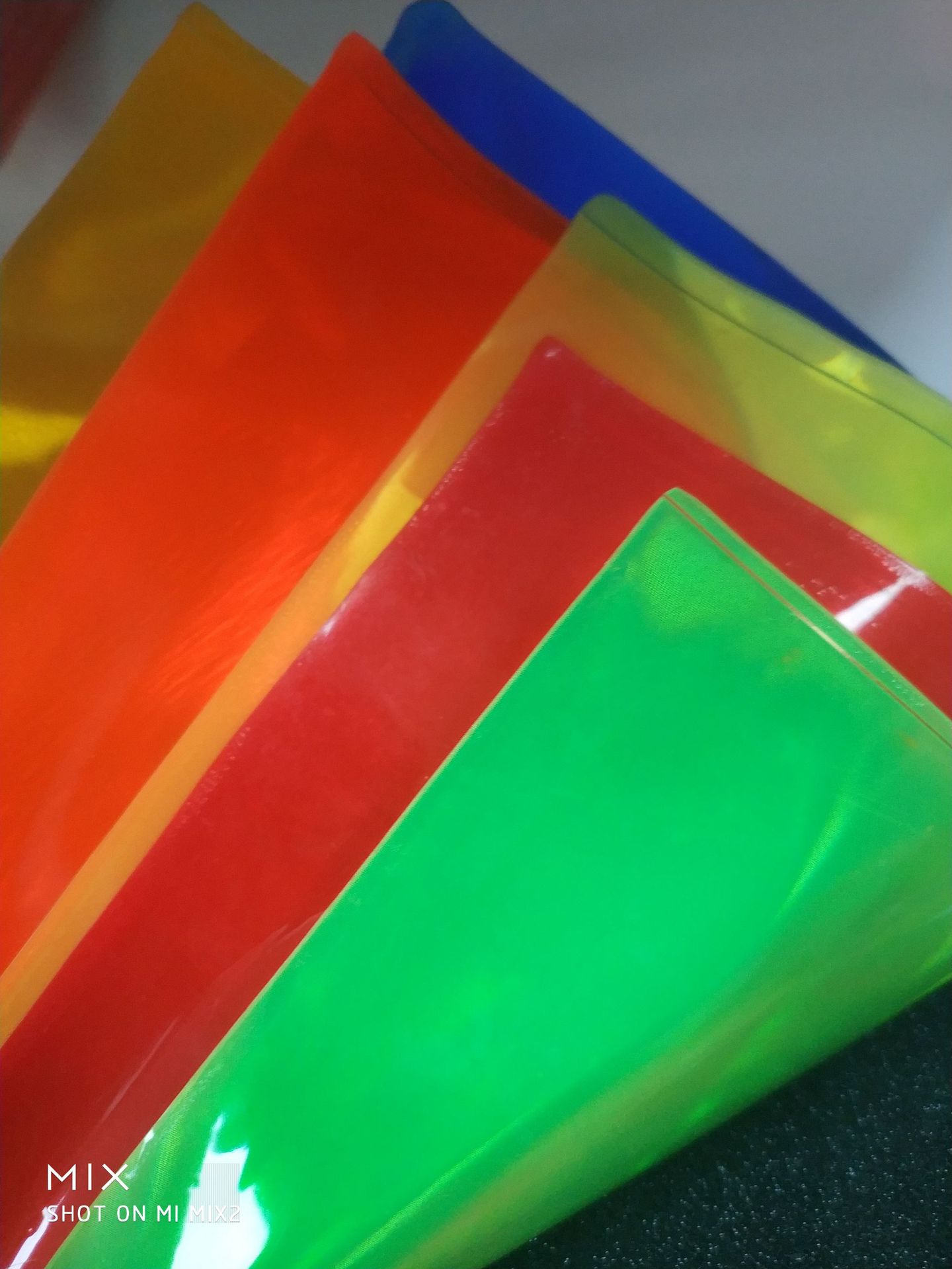 厂家直销 pvc反光片有色反光布 彩色pvc反光晶格面料材料 反光膜