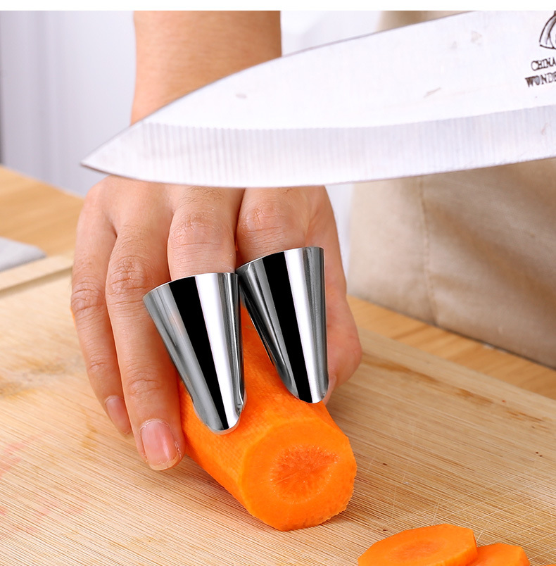 防切手神器多功能摘菜切菜护手剥毛豆玉米护指厨房铁指甲套采摘器