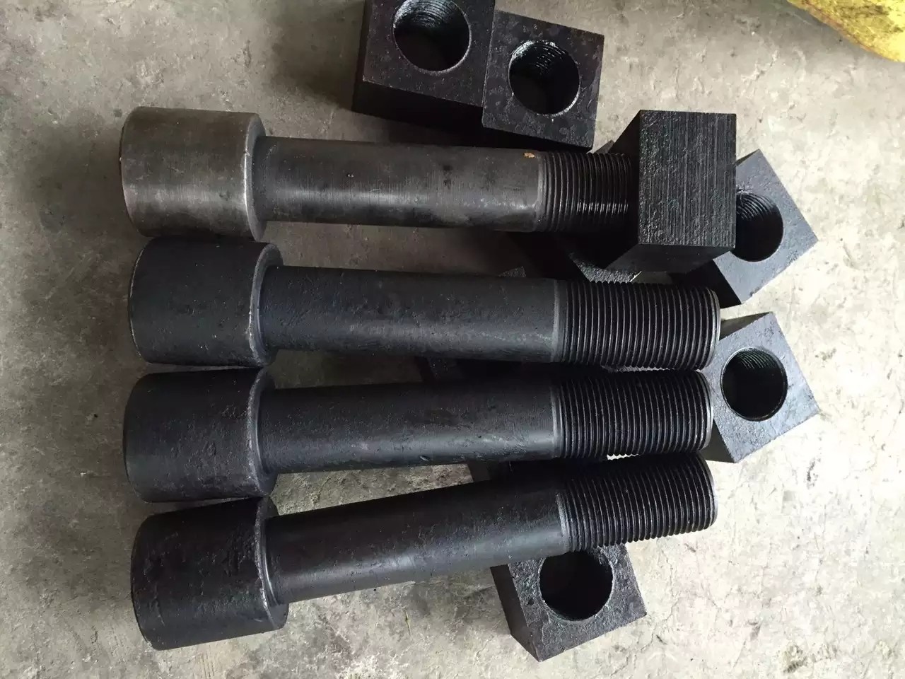 定做异形螺丝螺栓四方螺母高质量