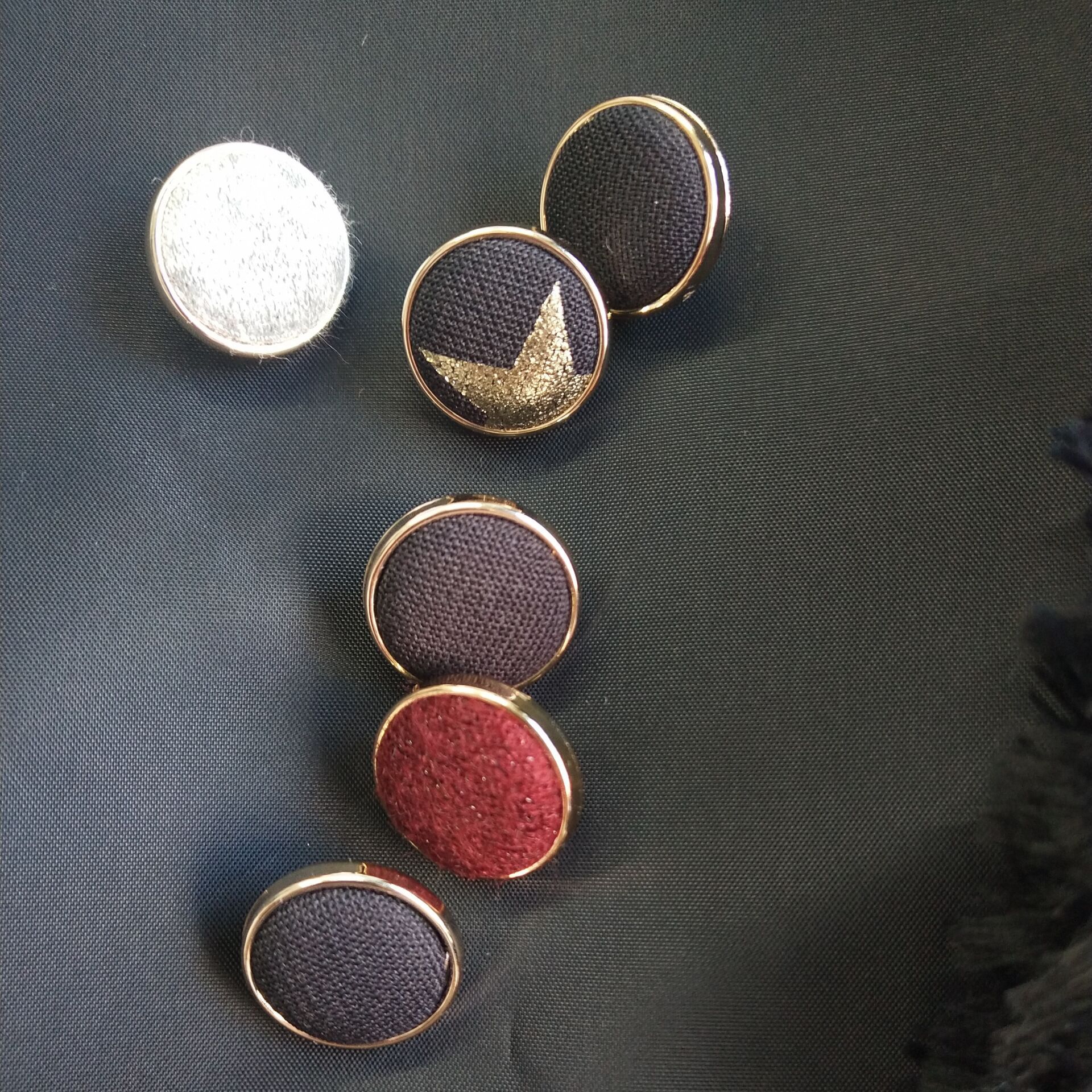 新款包布波点钮扣金属组合西装大衣纽扣 衬衣高档组合塑料包扣