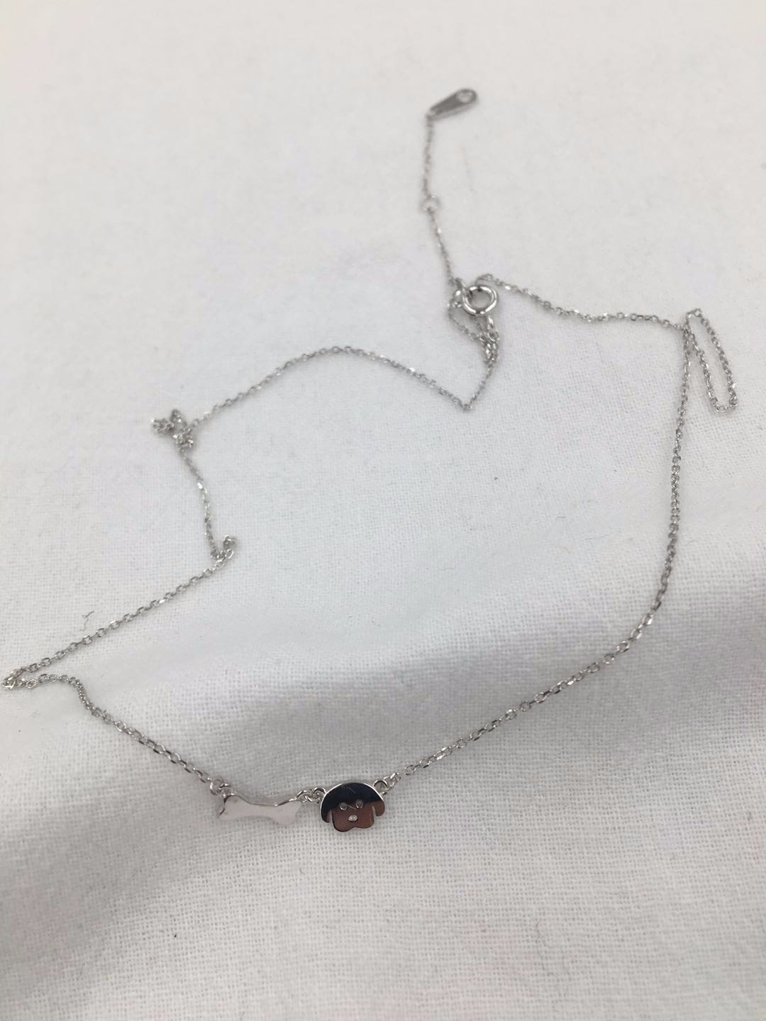 魅影s925纯银可爱小狗骨头项链本命年狗生肖项链简约短款锁骨链女