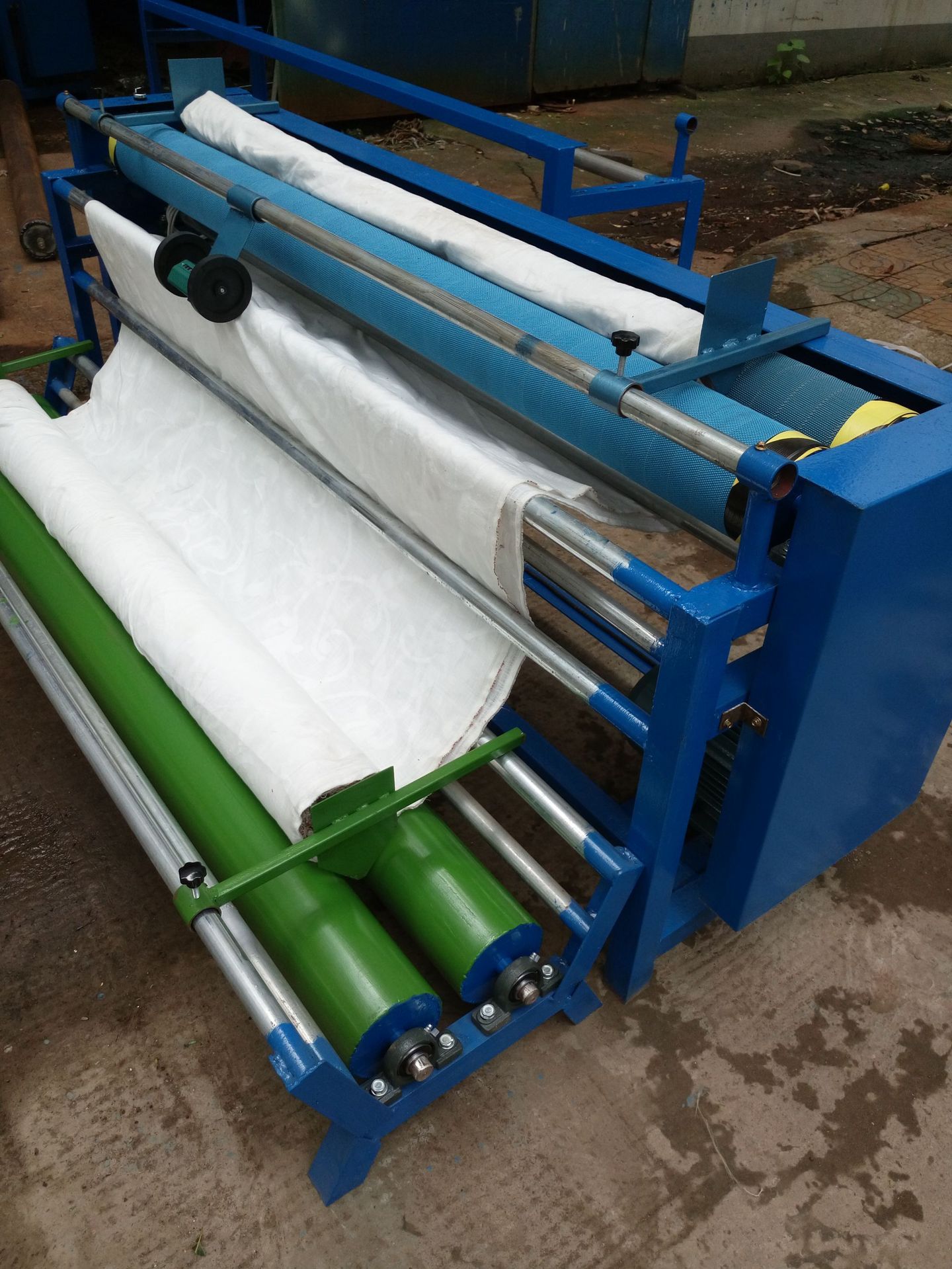 卷布机 打卷机 跑码机 小型分卷机 面料分卷机 自动卷布机