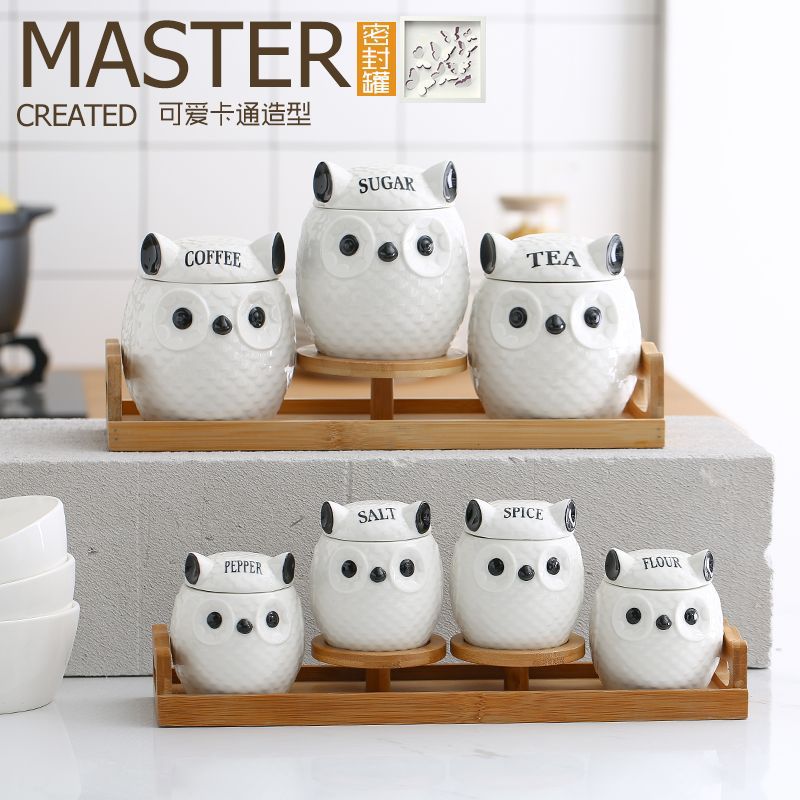 New Owl Sealed Jar Creative Cute Restaurant Kitchen Seasoning Salt and Sugar Ceramic White Seasoning Jar Set