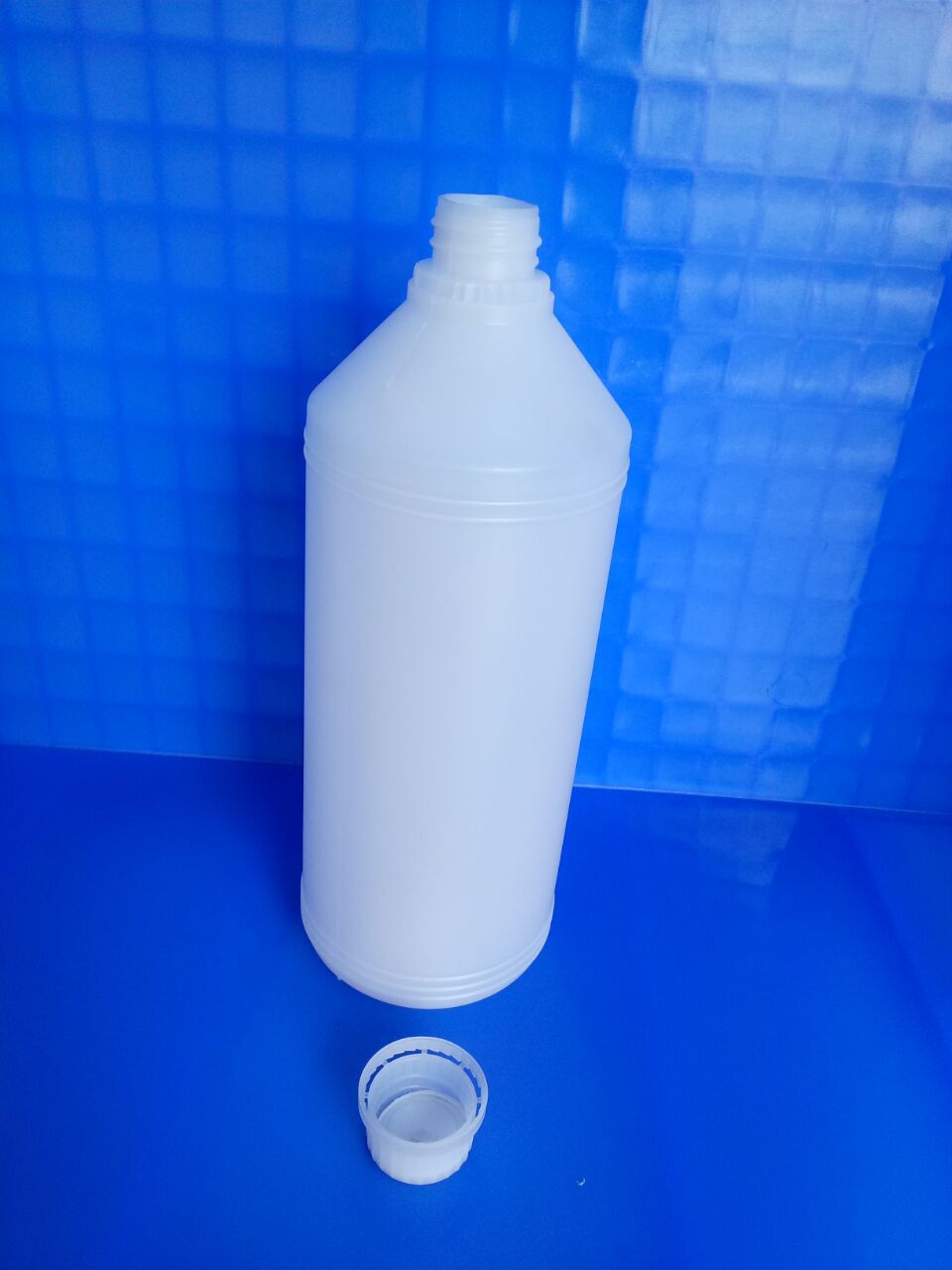 实惠型塑料瓶 1000ml小口化工瓶 锁口防盗盖子 实惠装