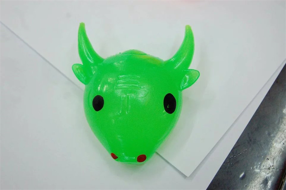 水球 发泄球 动物款 热卖款式牛头 带角 多色减压玩具 厂家直销