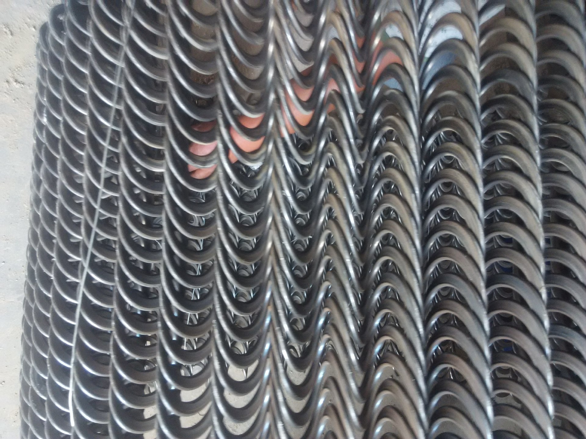 厂家直销养猪场弹簧绞龙叶片上料机料线螺旋铰龙自动喂料系统