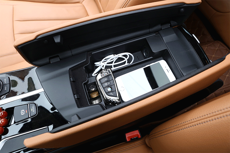 00元 加工定制 否 颜色 18款宝马5系扶手箱隔层 abs 1件套