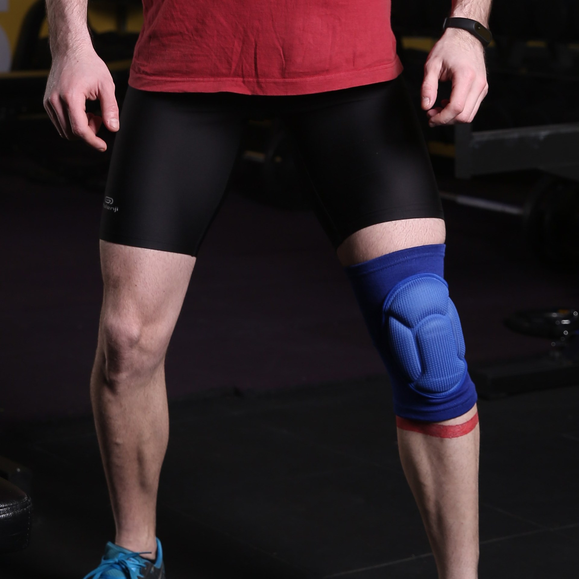 新品海绵防撞护膝足球守门员排球男女舞蹈街舞运动护具透气