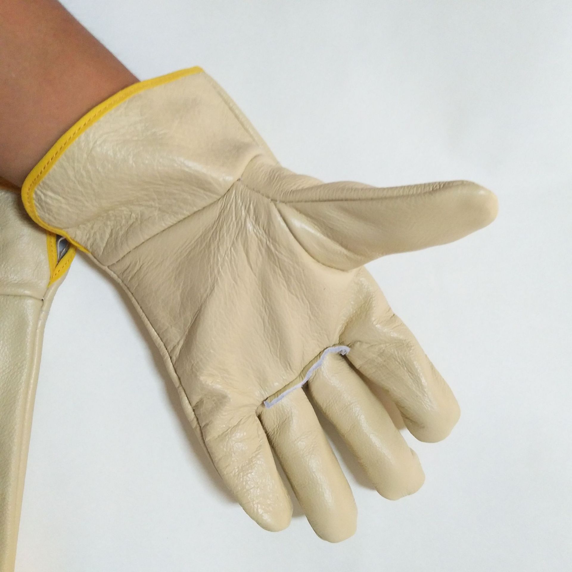 一层全皮手套司机劳保手套短牛皮防磨电气焊手套维修隔热防护手套