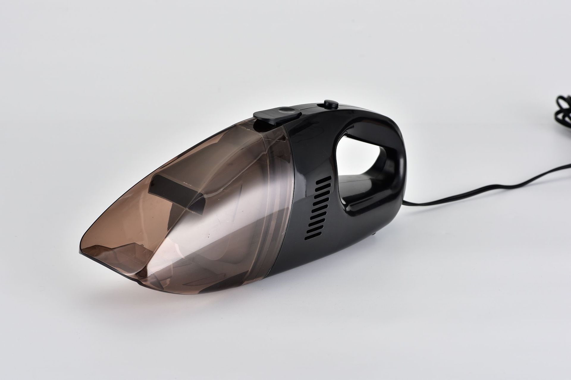 辁驴12v车载吸尘器小型迷你干湿两用吸尘器手提汽车吸尘器批发