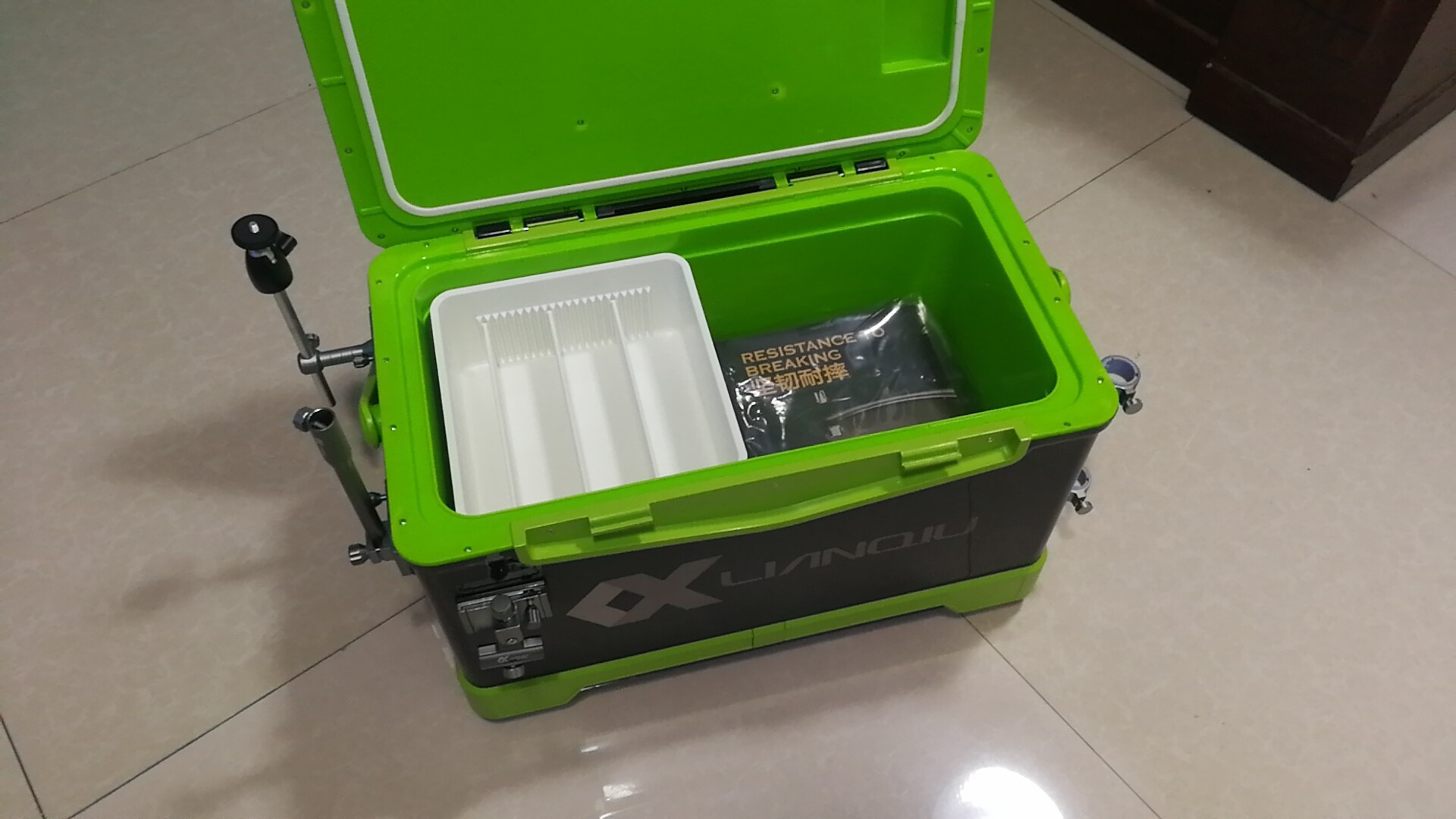 lq-236连球2018新款钓箱钓鱼箱多功能四角升降便携台钓箱40升