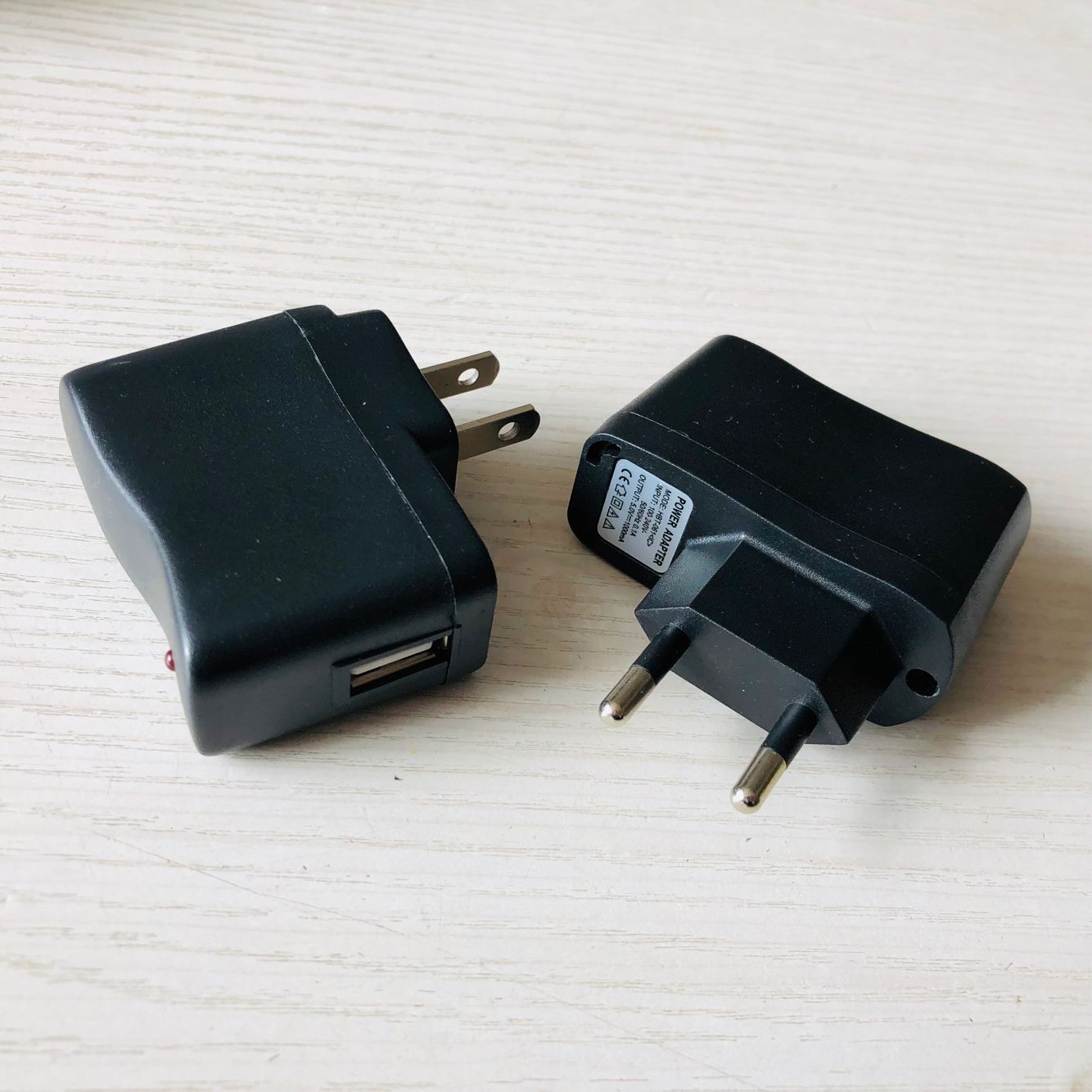 侧美usb带指示灯充电器 老人机蓝牙音箱通用配机充电头电源适配器