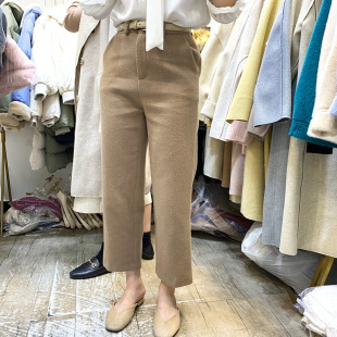 女休闲卡其色裤子配