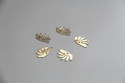 五金冲压件加工 纺织机械配件定制 清纱片零件