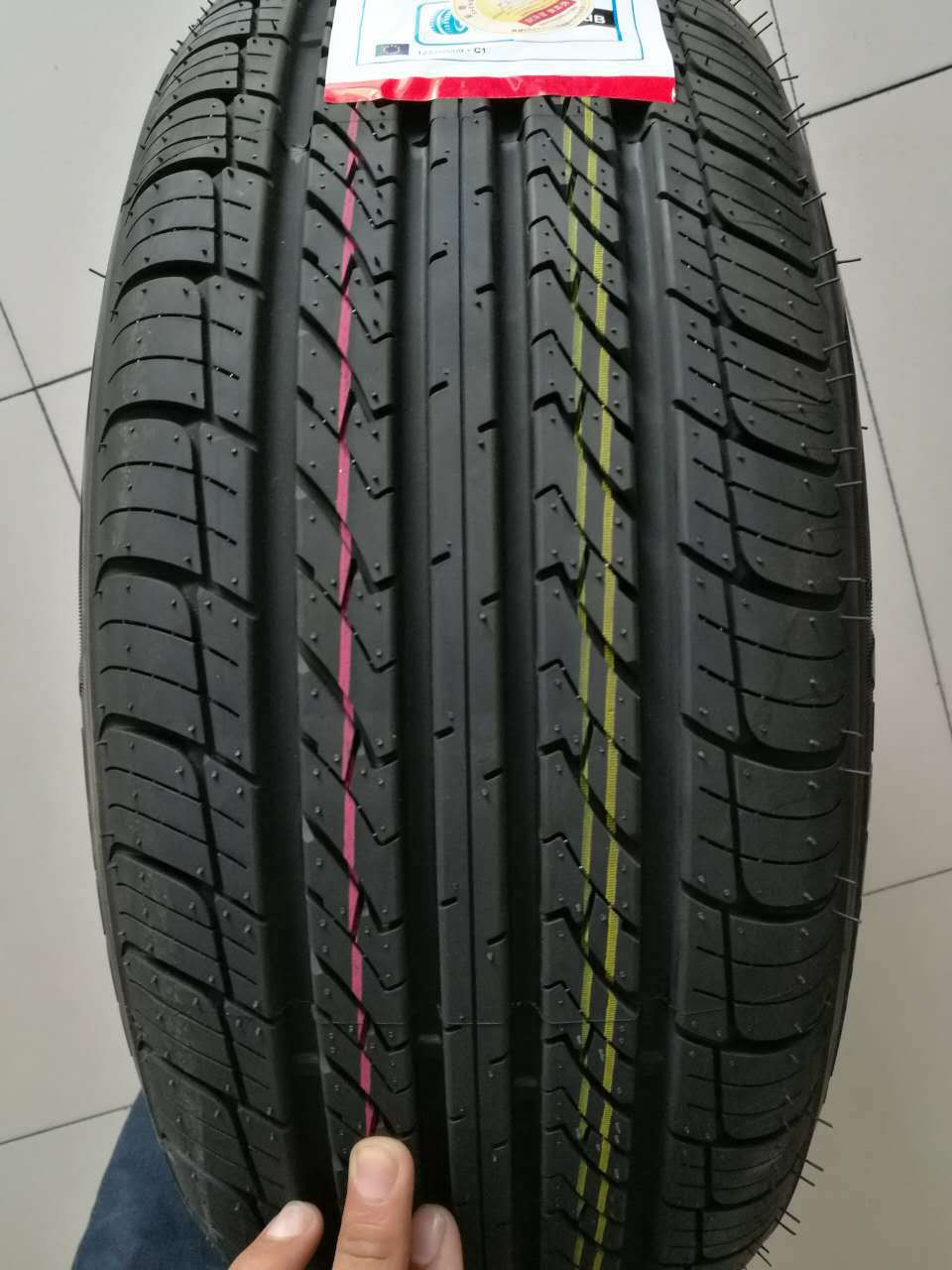 厂家批发three-a三a全新轮胎直销汽车胎215/55r16 97w 215 55 16