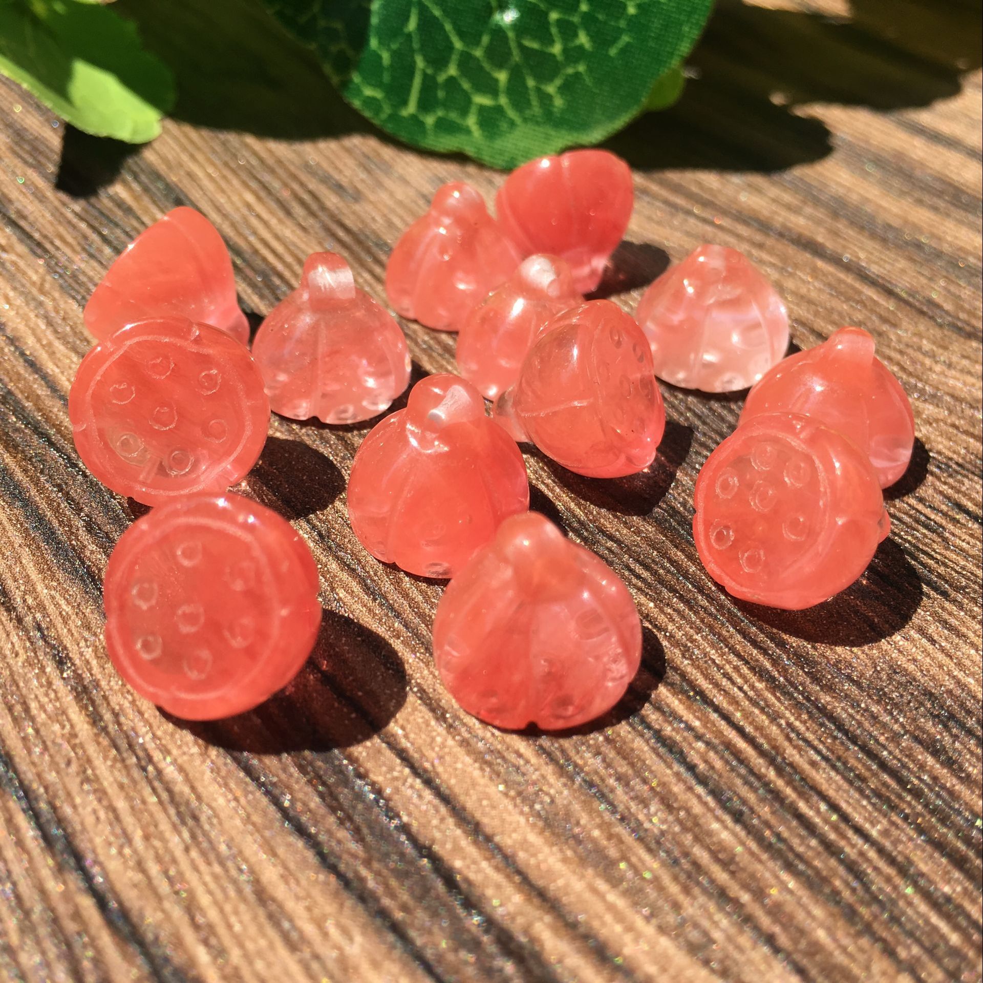 厂家供应西瓜晶莲蓬吊坠 清新莲蓬吊坠 12mm