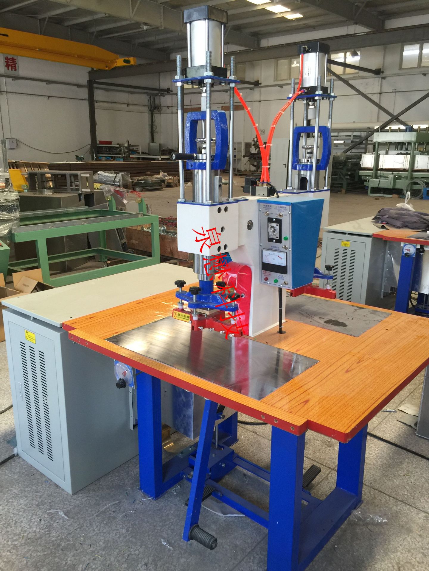 泉懋双头脚踏式高周波塑胶熔接机直供无中间商台湾技术研发