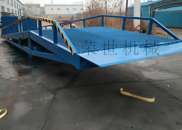 登车桥移动液压登车桥手压集装箱装卸平台叉车过桥液压设备可定制