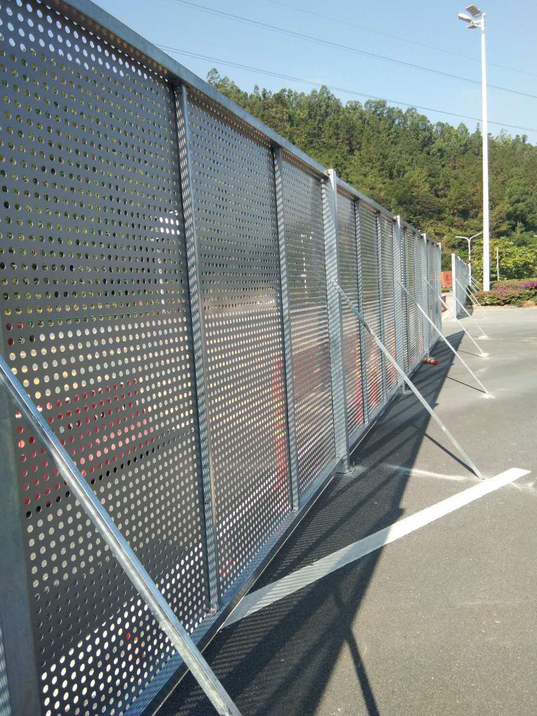 冲孔板围栏护栏冲孔板围栏 江门市城市建设施工围挡冲孔护栏