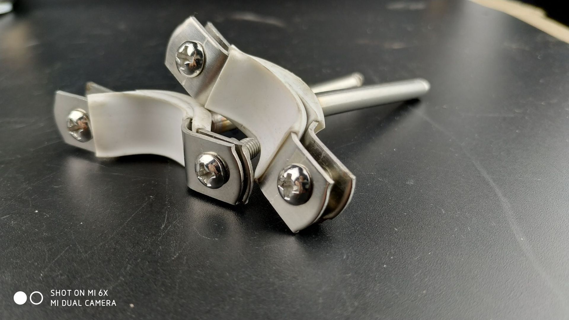 不锈钢吊码管卡不锈钢包胶码管卡子水管卡吊架固定支架管卡管夹码