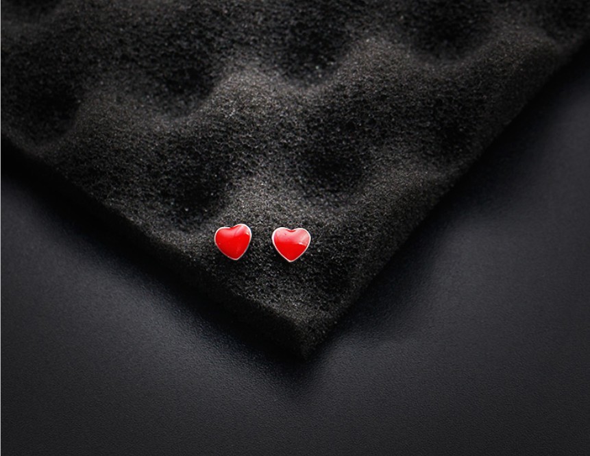 s925纯银红色爱心耳钉女红心时尚个性桃心小清新耳饰日韩简约耳环