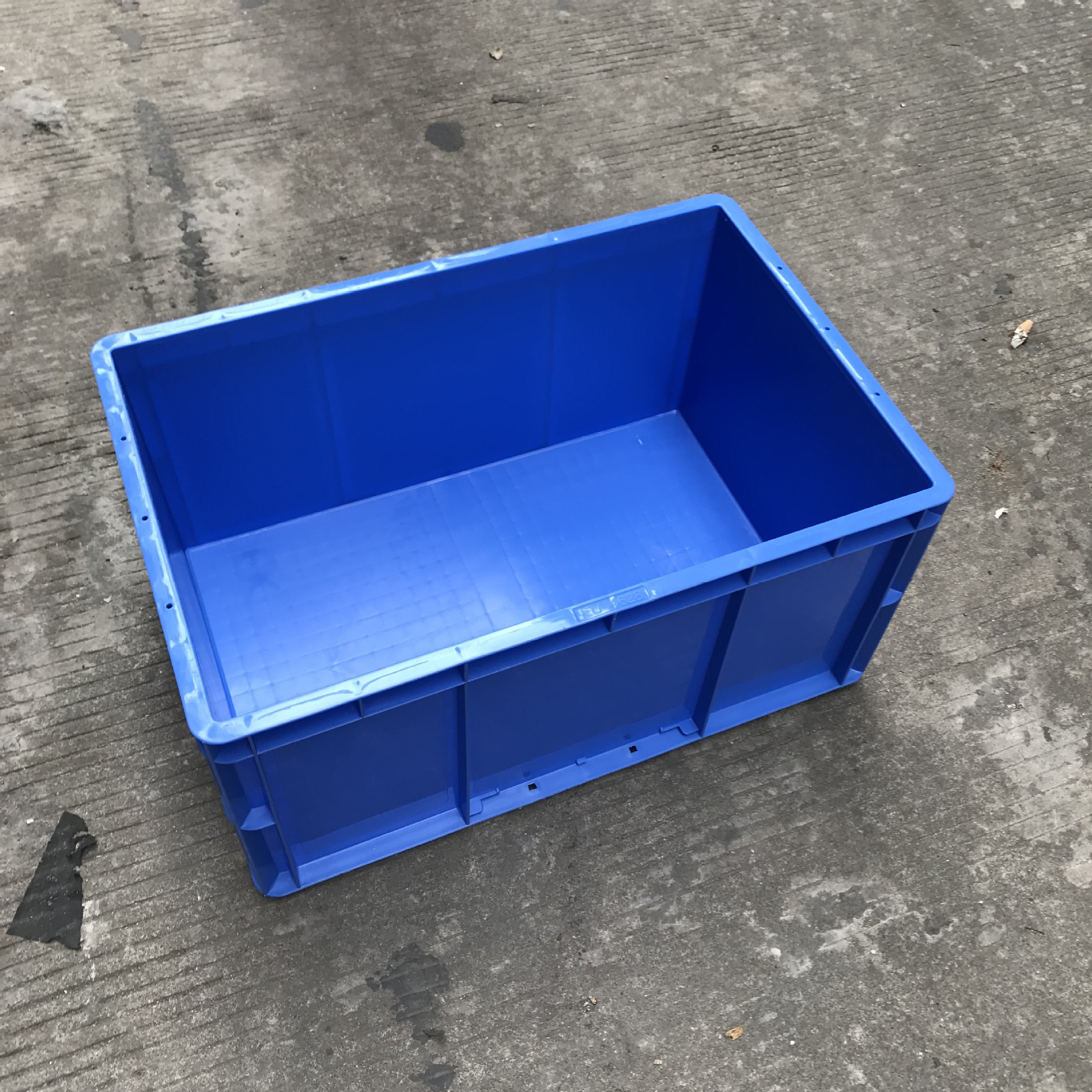 工厂定做 长方形塑料周转箱 ei4628长灯管箱 eu汽配工具箱 现货