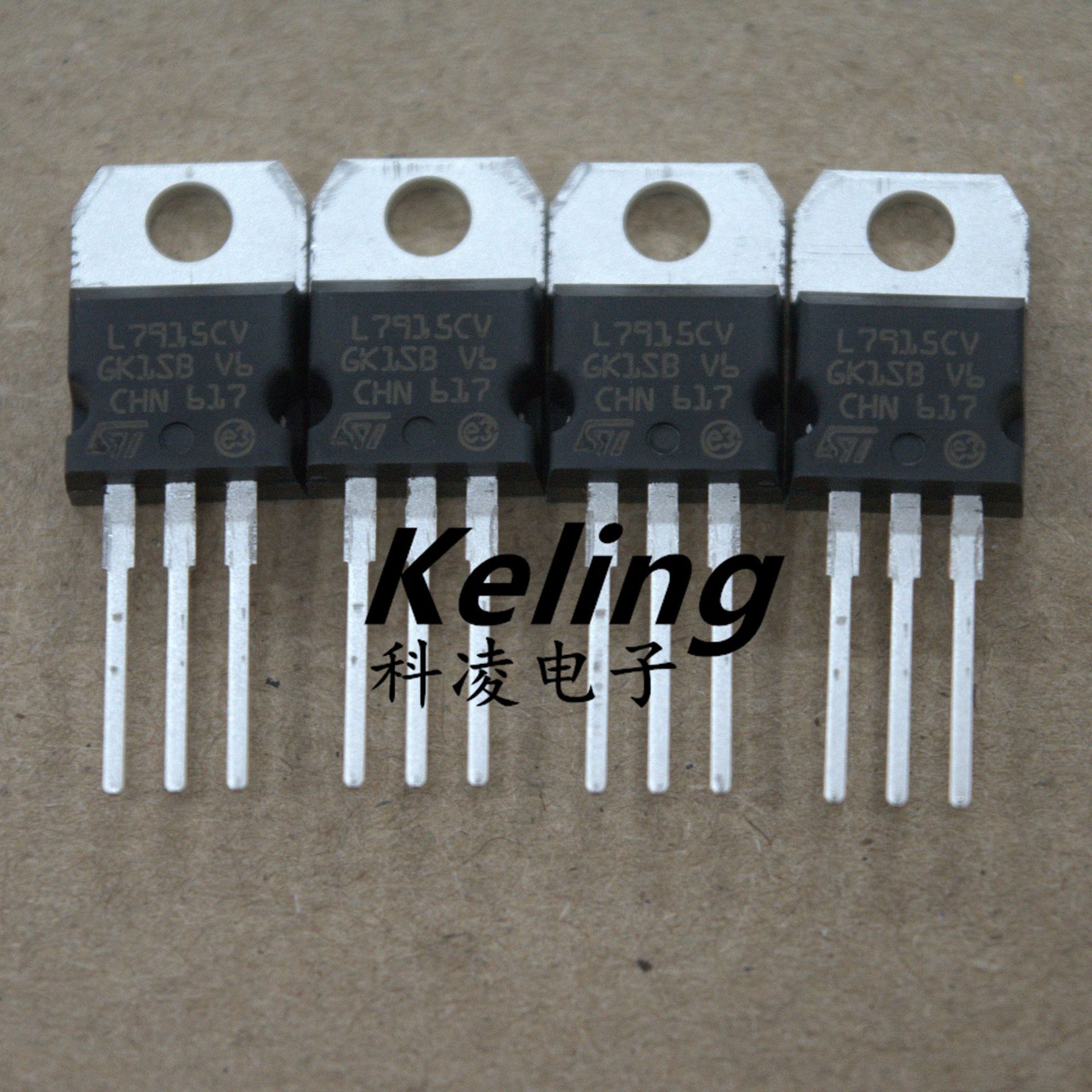 全新进口st意法 三端稳压 三极管 lm7915cv 稳压ic l7915cv 15v