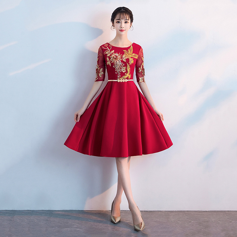 新娘敬酒服2024新款红色短款显瘦小个子结婚礼服裙刺绣中国风批发