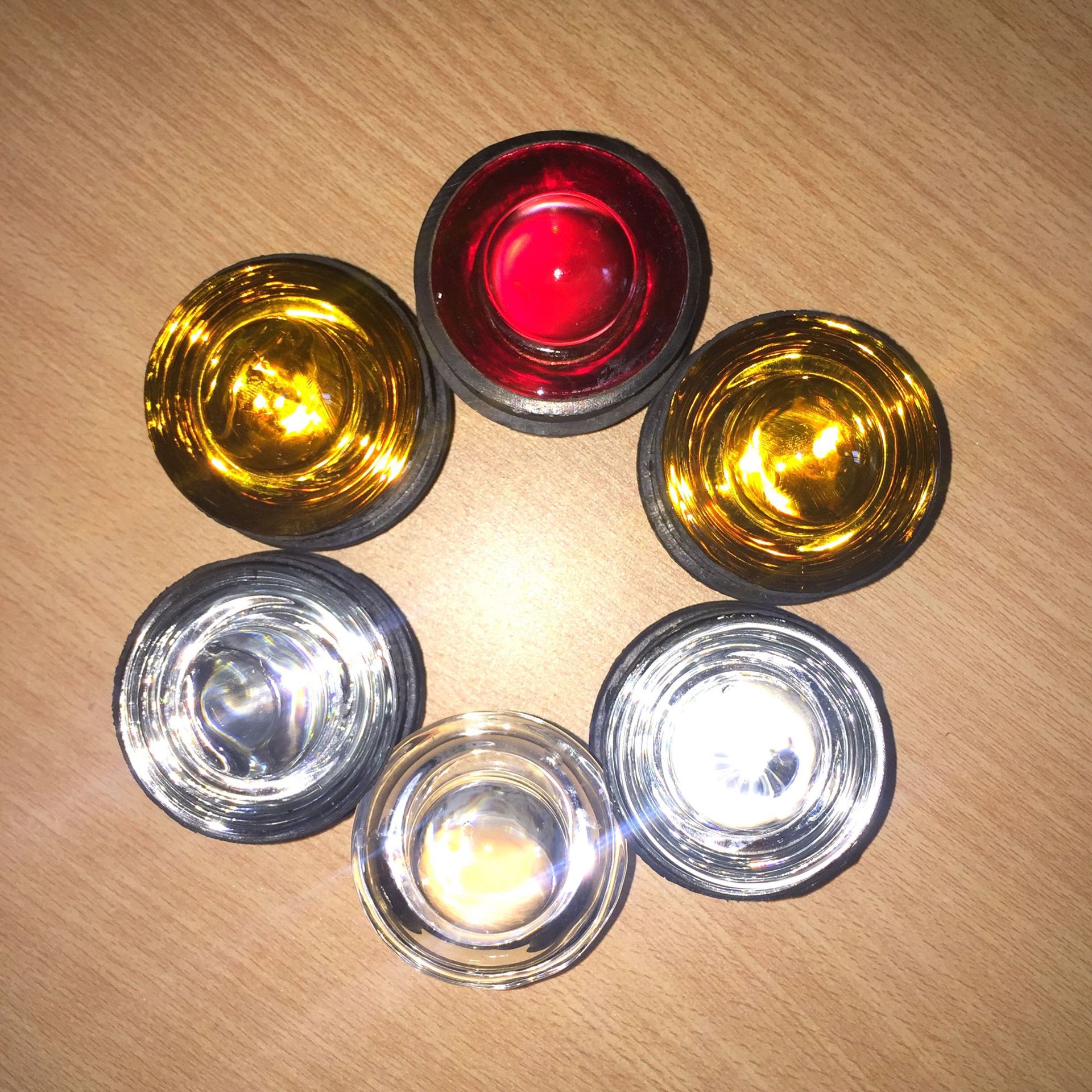 橡胶套玻璃道钉50*50mm反光猫眼玻璃道路标记水晶玻璃厂家直销