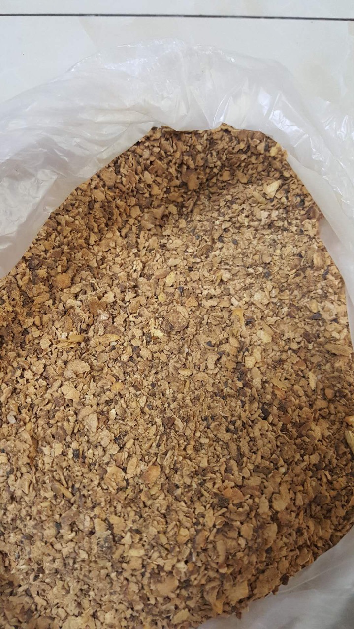 本品是受损转基因大豆压榨成的豆粕  蛋白43%   水分13%本产品不支持