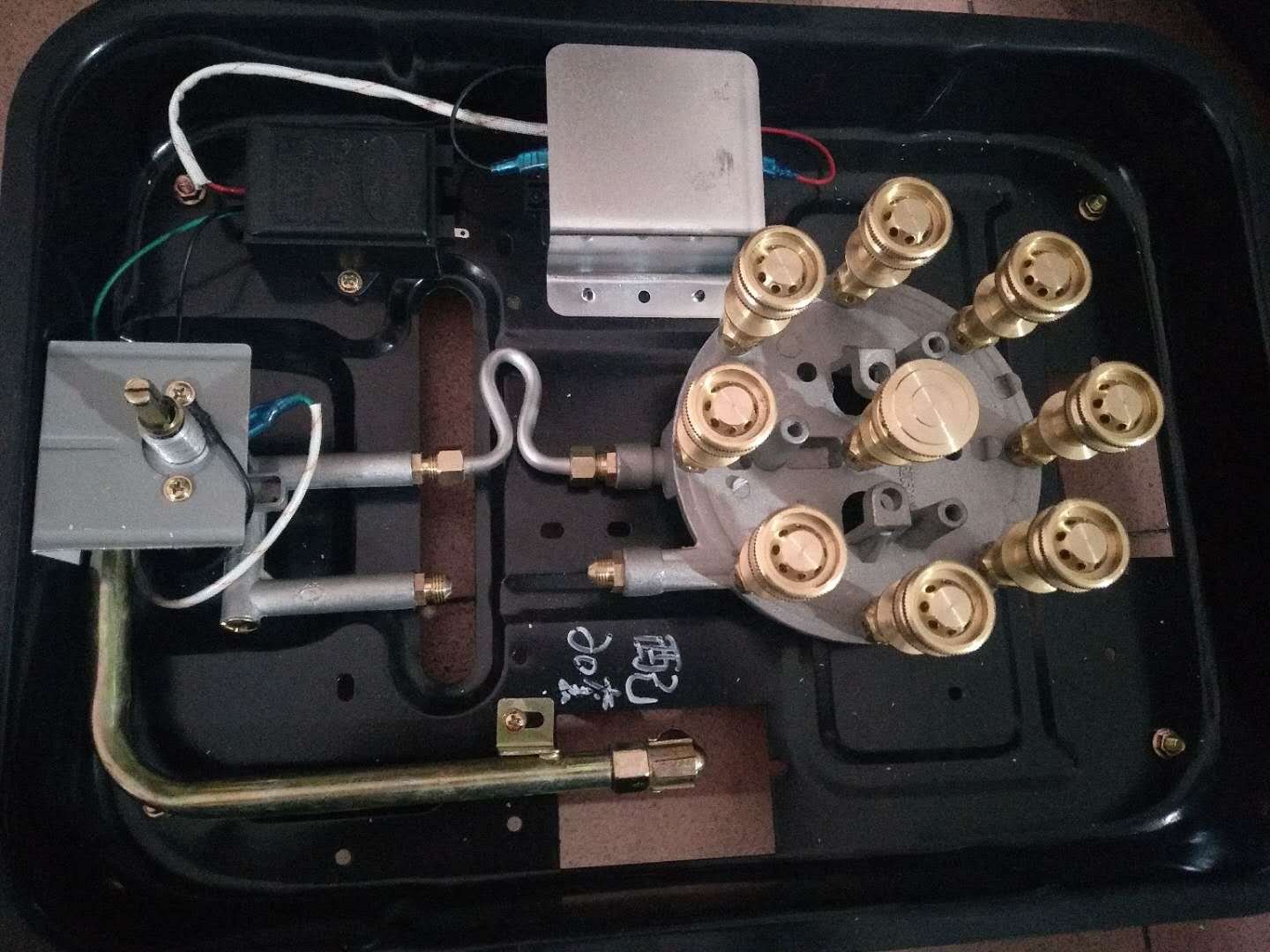 五腔炉头猛火分火器炉头火盖安全熄保家用灶具配件燃气灶厂家直销