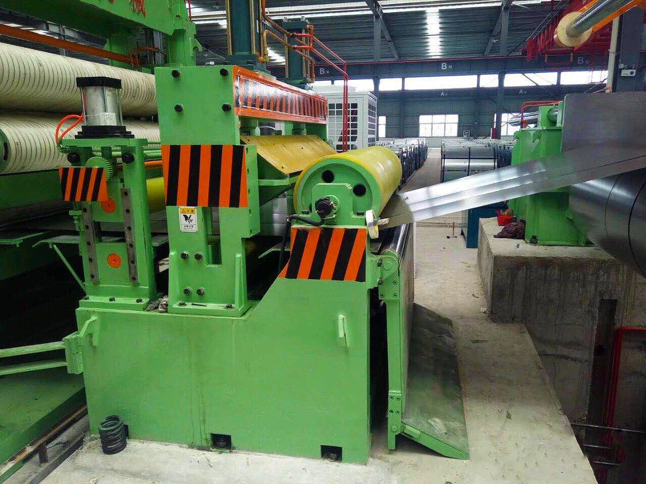 中板钢带金属纵剪分条机 全自动滚切机 钢带铜带纵剪分条机