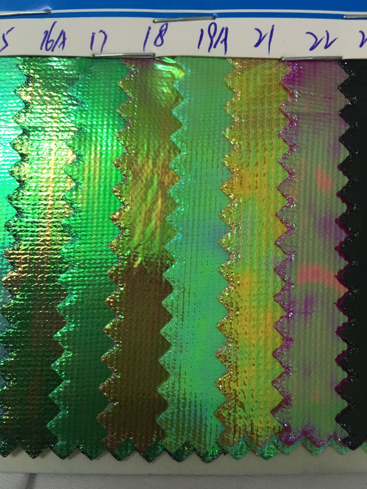 现货幻彩布七彩反光布彩虹膜幻光布服装装饰布