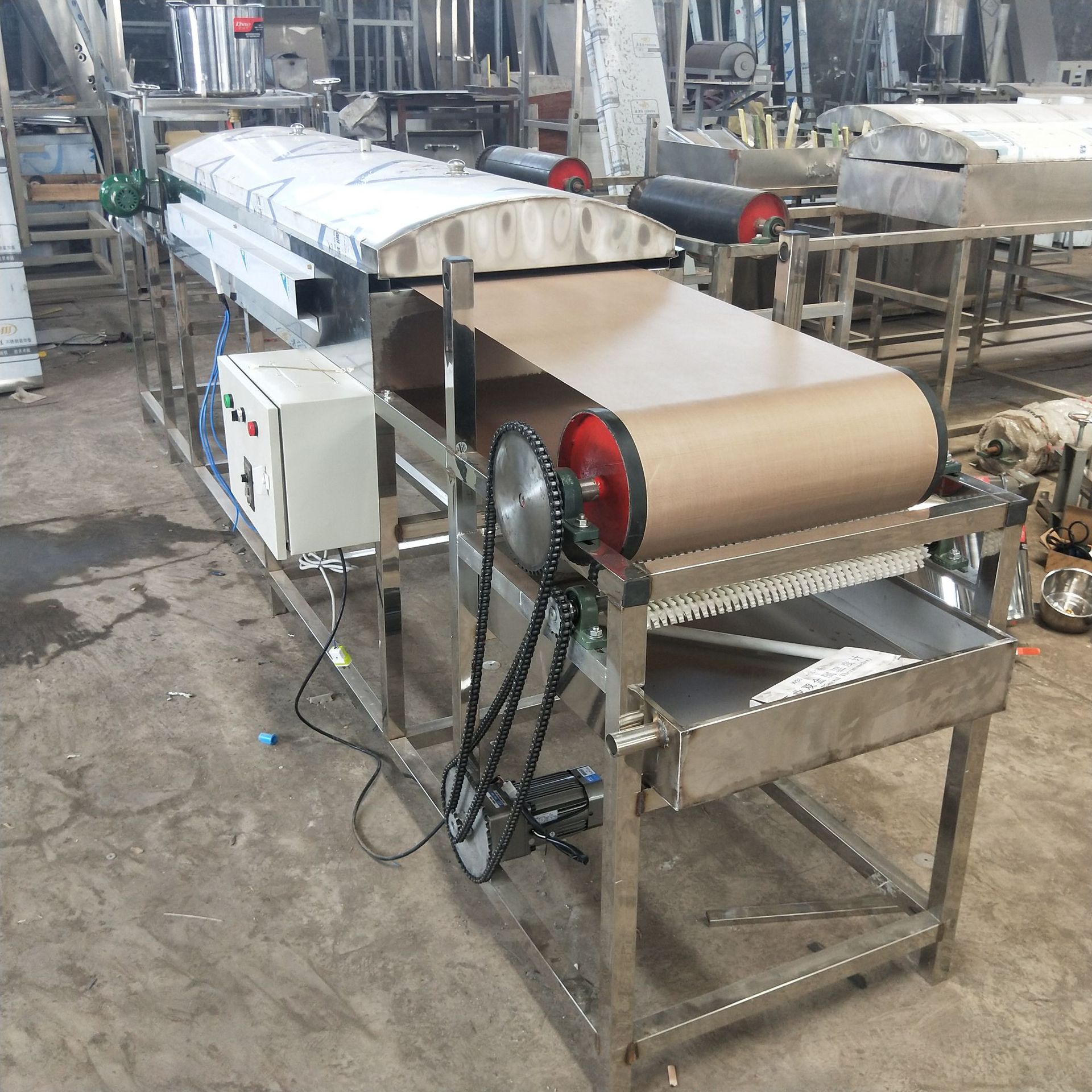 小型蒸汽式凉皮机 全自动数控擀面皮机 食品机械圆形米皮大拉皮机