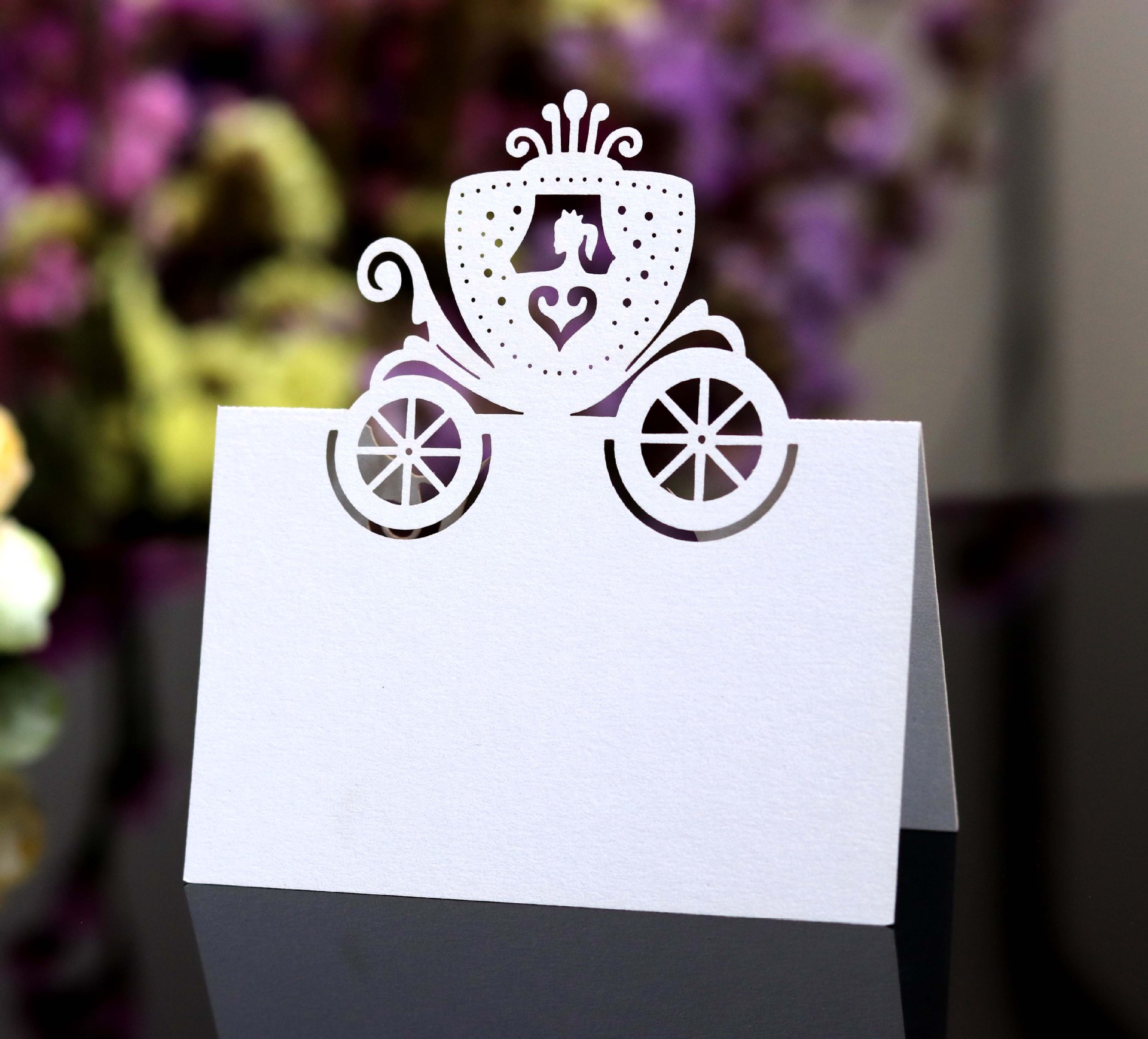 漂亮女王卡片 婚庆激光镂空席位卡 婚车姓名卡 结婚签到台批发
