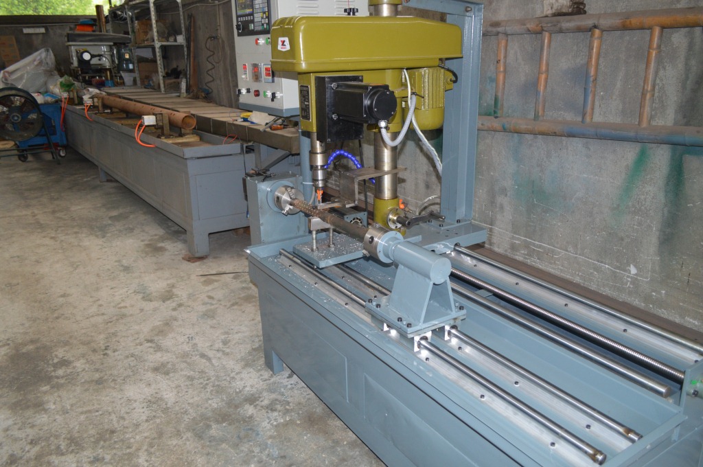 中央空调用钢管数控钻孔机