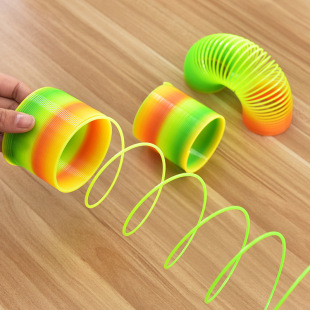 经典儿童彩虹圈小玩具塑料弹簧圈魔力弹力圈益智赠品地摊热卖玩具